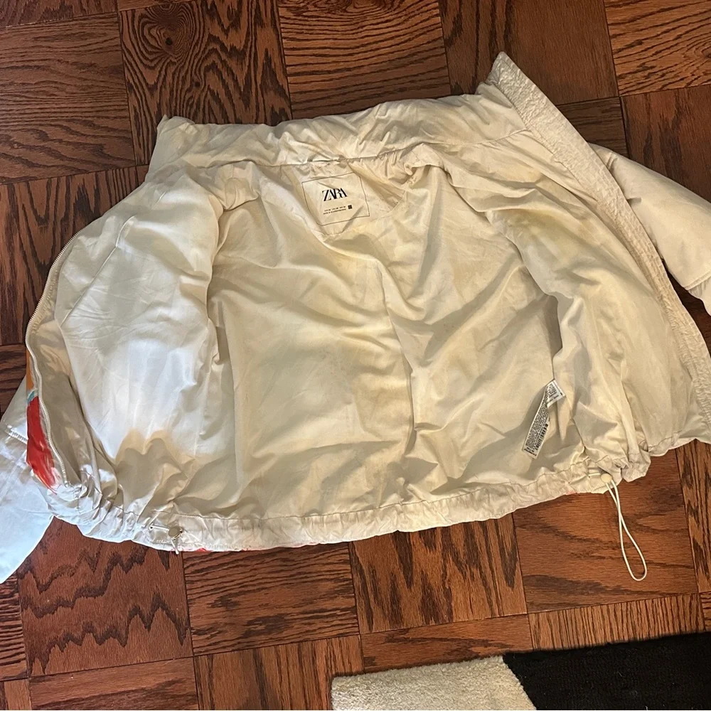 Hand painted puff jacket - Picture 3 of 4